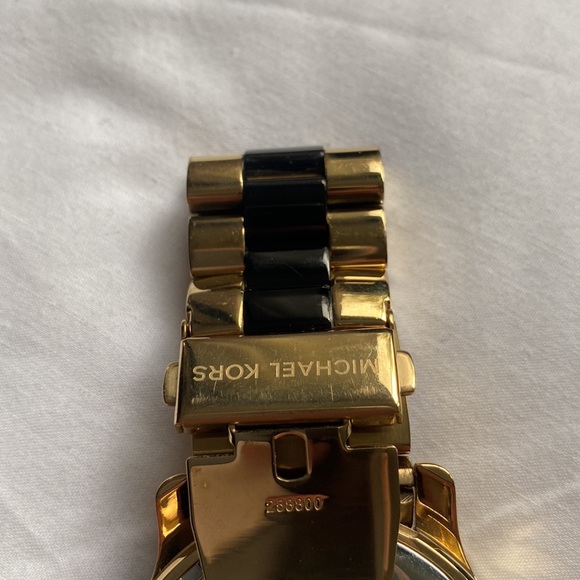 🕰MK chronographe over size watch - Picture 7 of 10